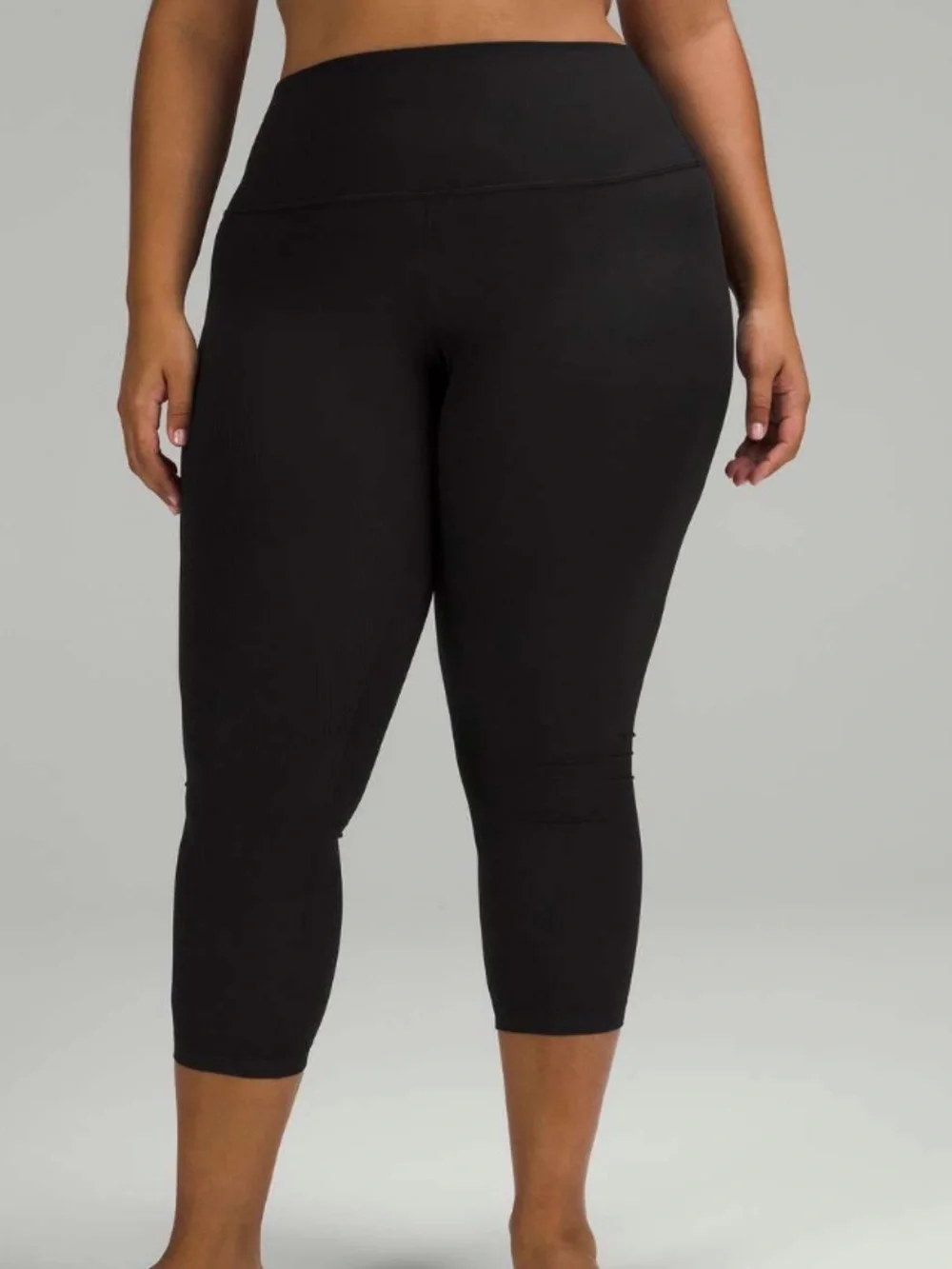 LIKE NEW Lululemon Women’s Align Ribbed High-Rise Crop Tights 23